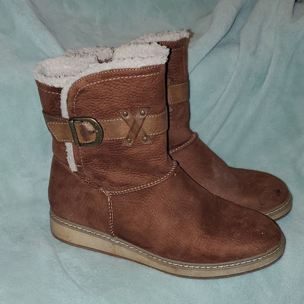 White Mountain Tabitha Boots 9
